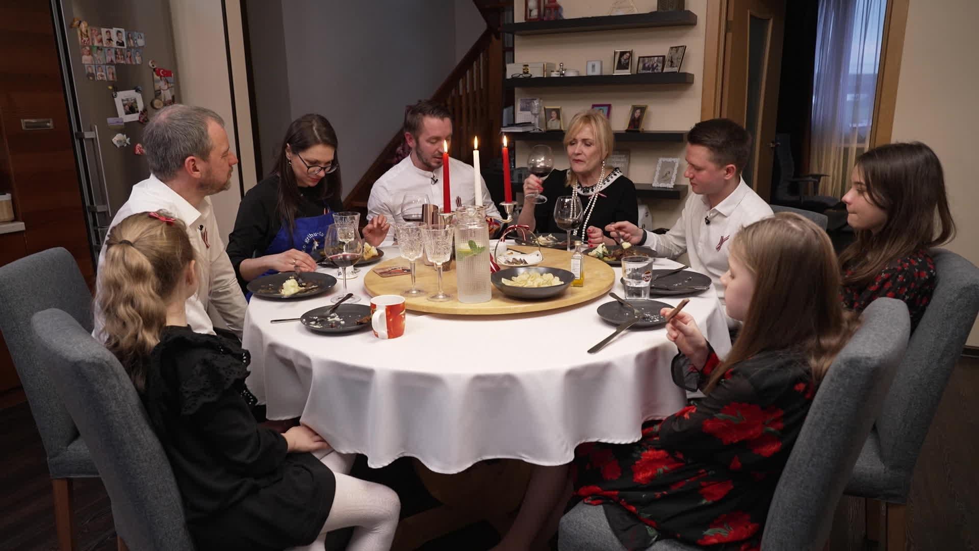 Vakariņš ar savējiem