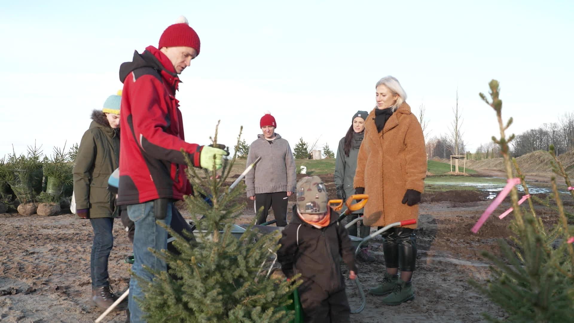 Vakariņš ar savējiem