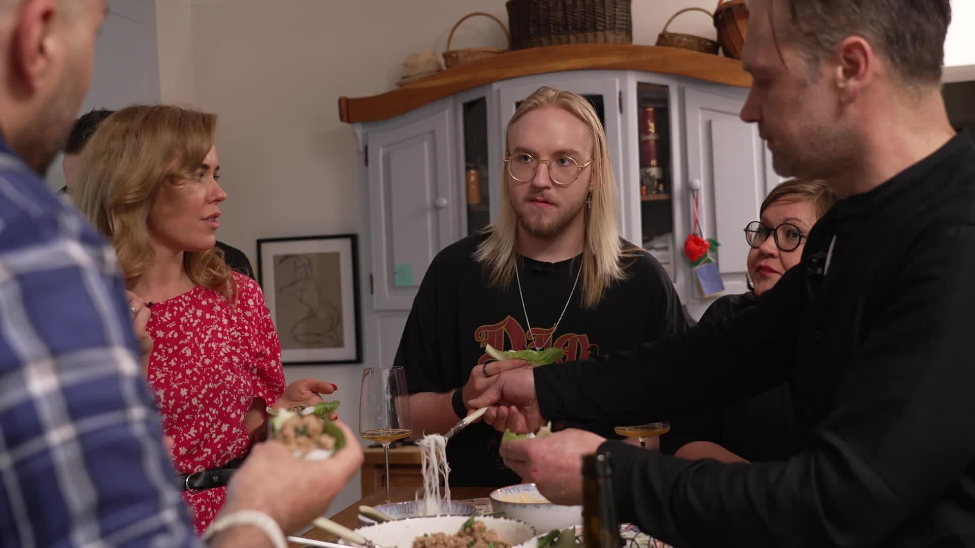 Vakariņš ar savējiem