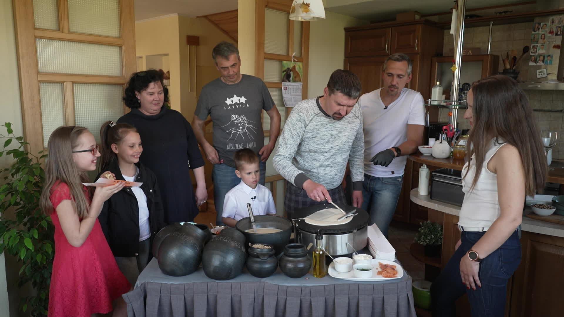 Vakariņš ar savējiem