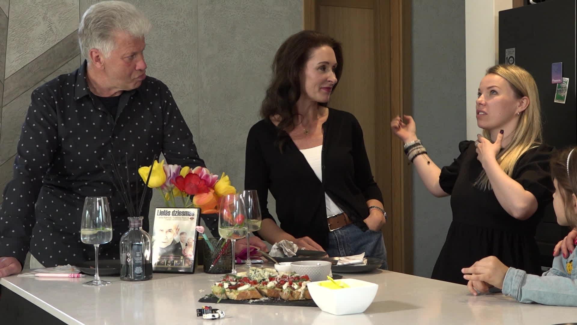 Vakariņš ar savējiem