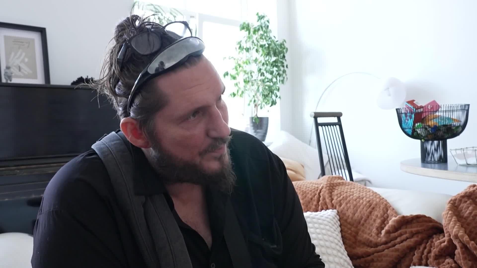 Slavenības. Bez filtra