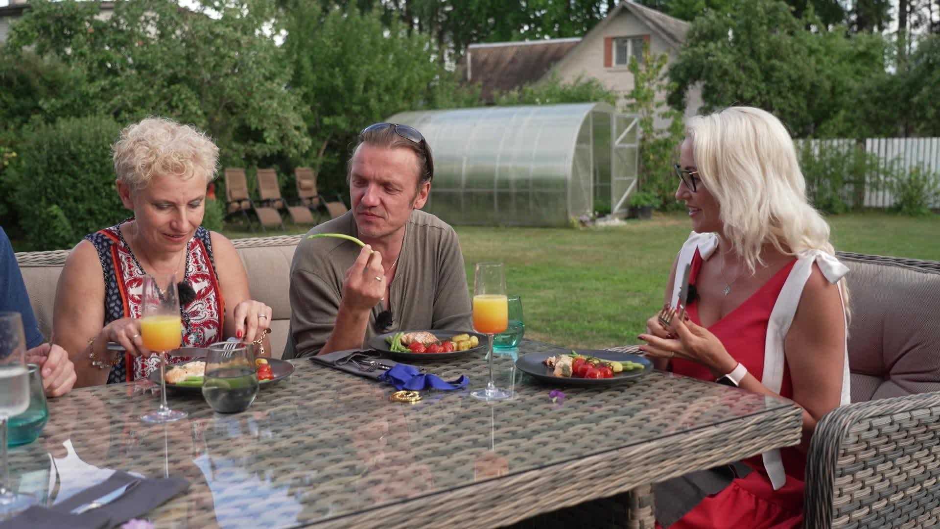 Vakariņš ar savējiem