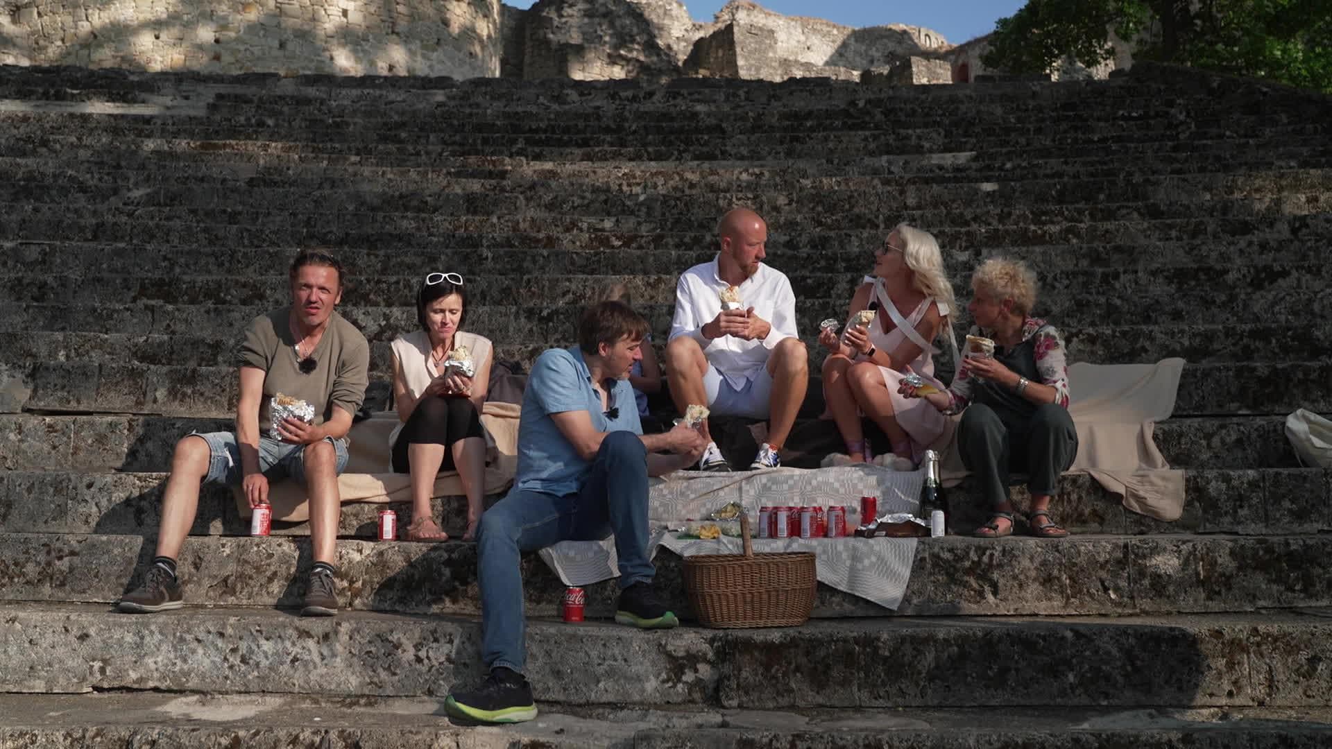 Vakariņš ar savējiem