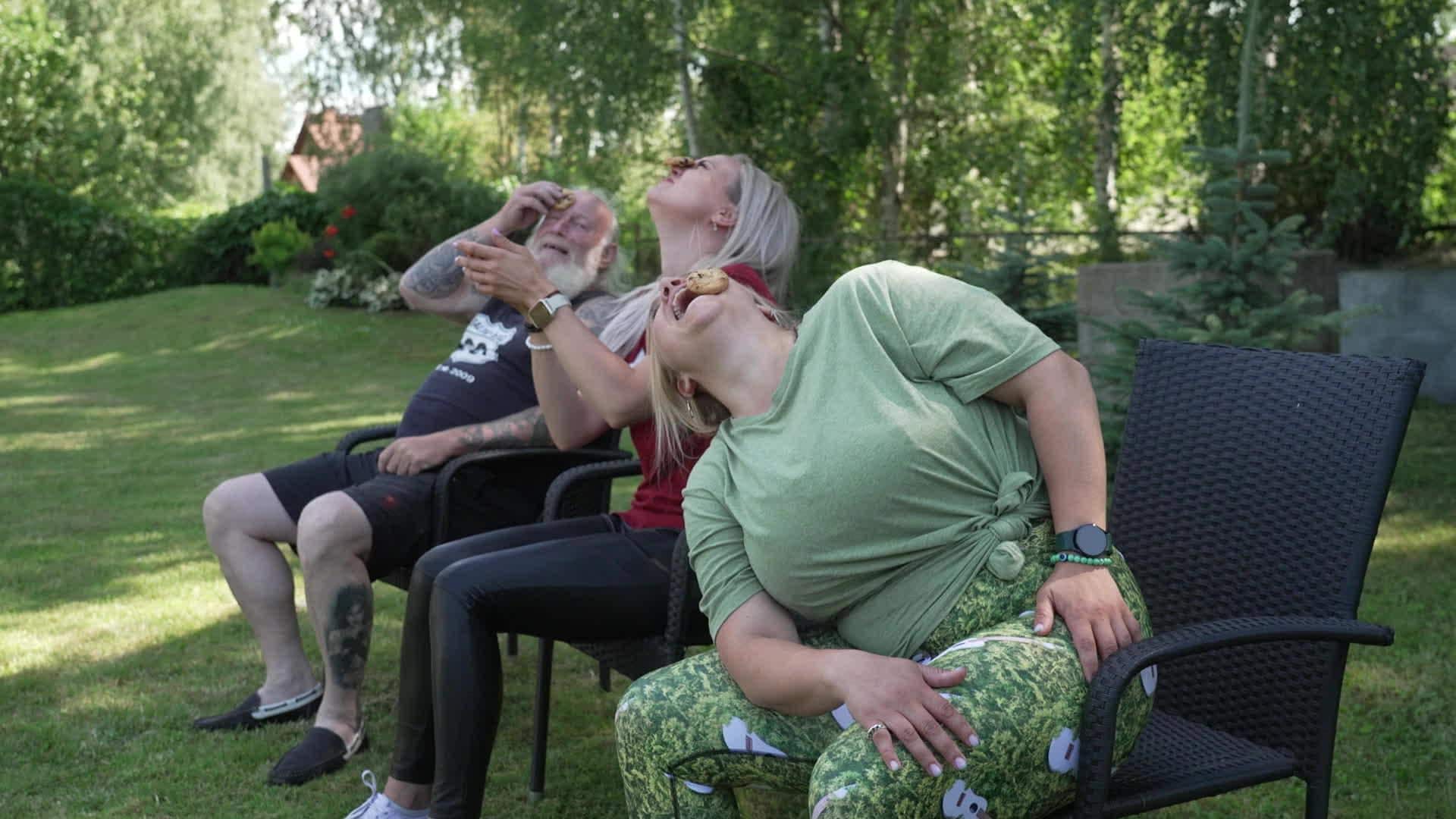 Vakariņš ar savējiem