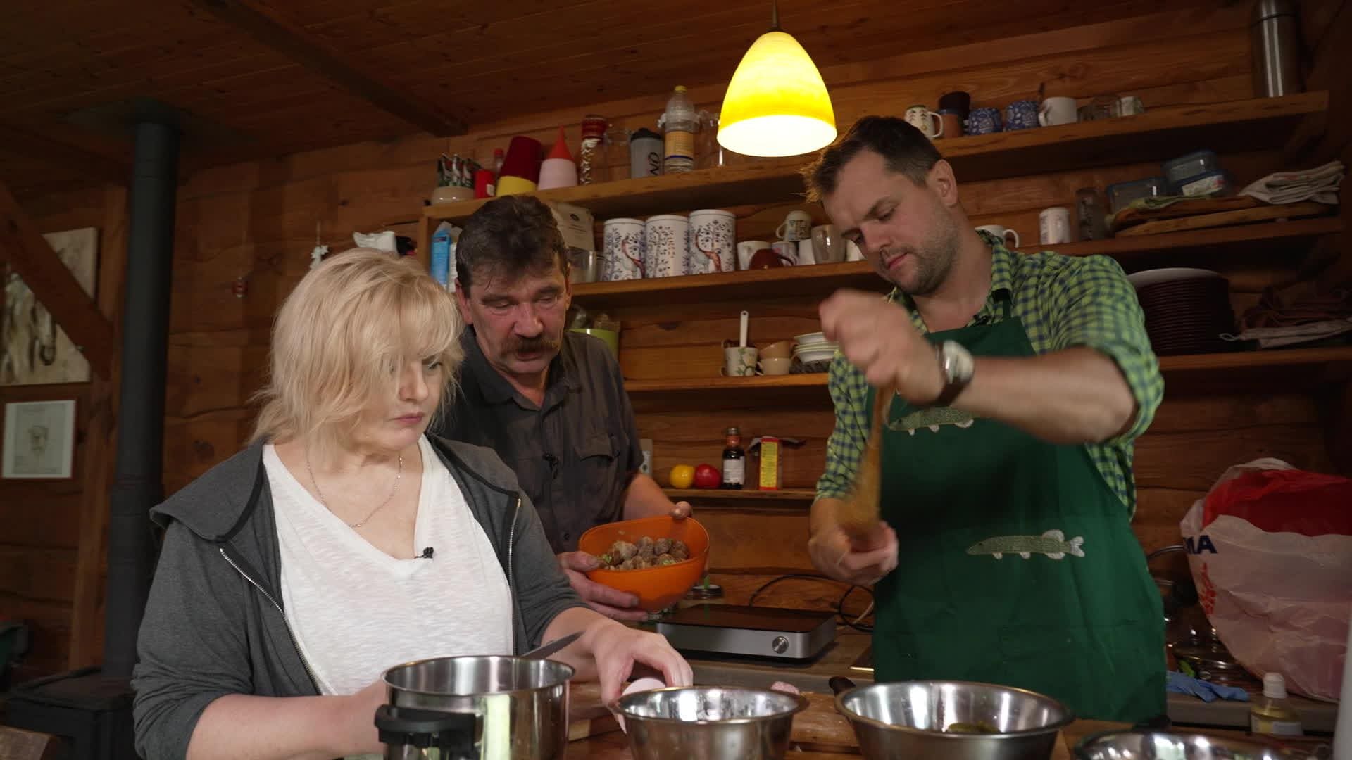 Vakariņš ar savējiem