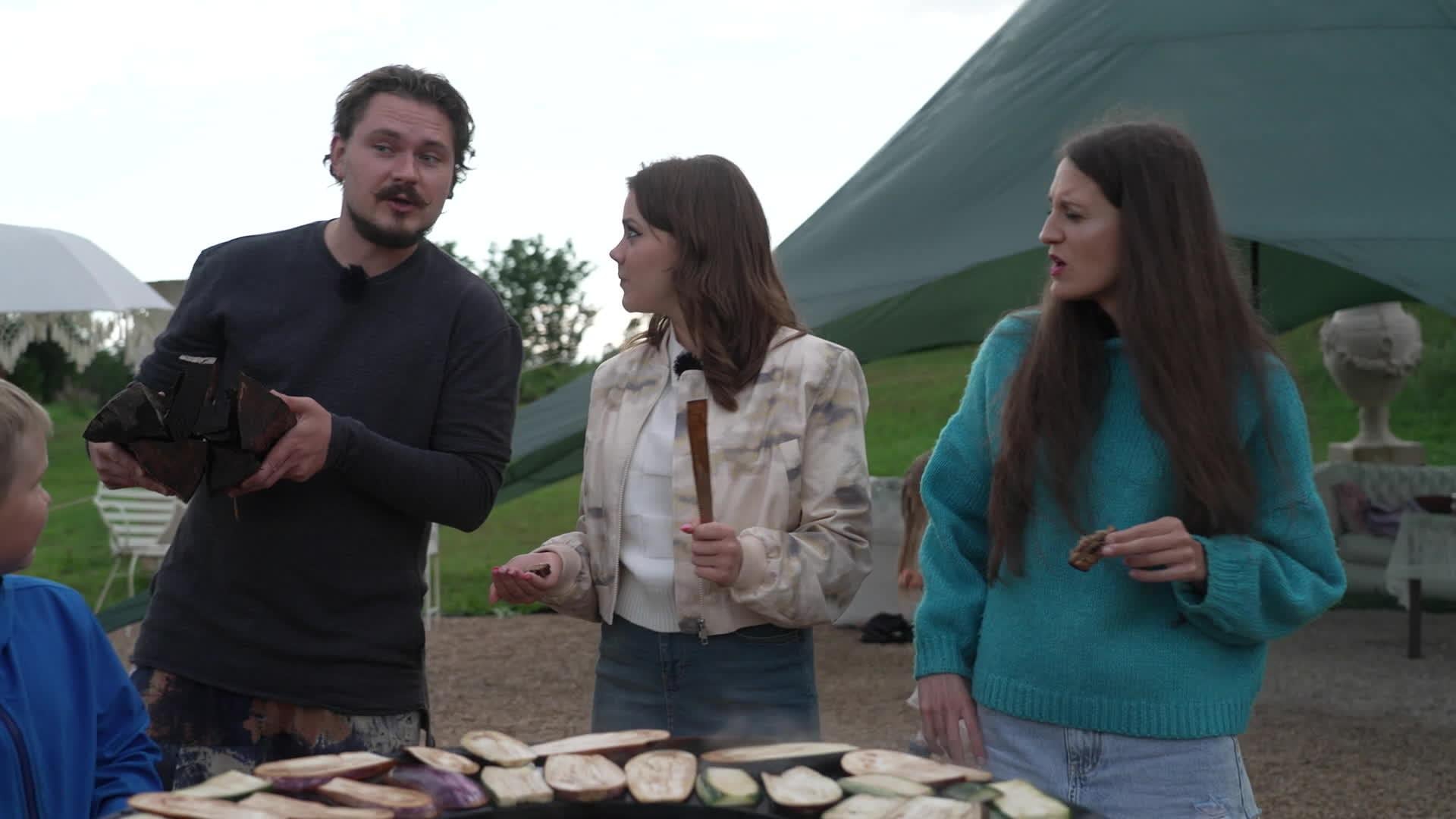 Vakariņš ar savējiem