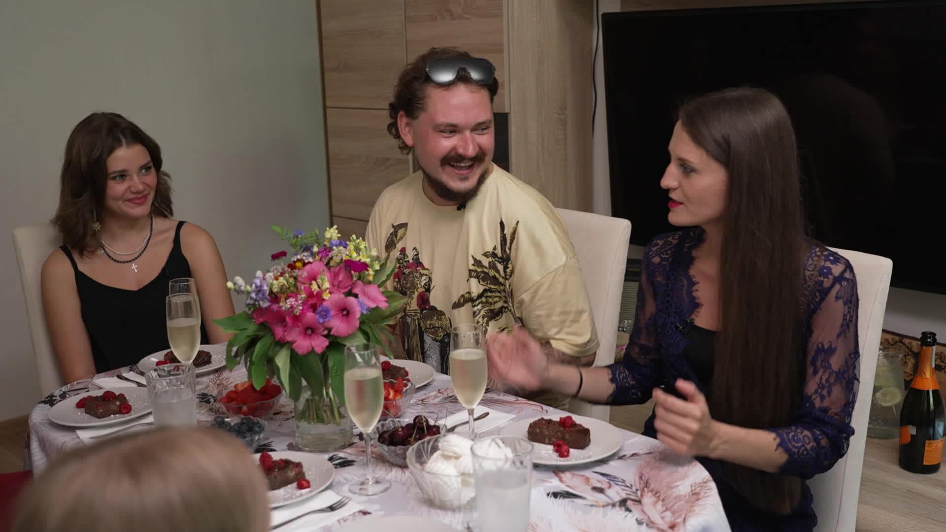 Vakariņš ar savējiem