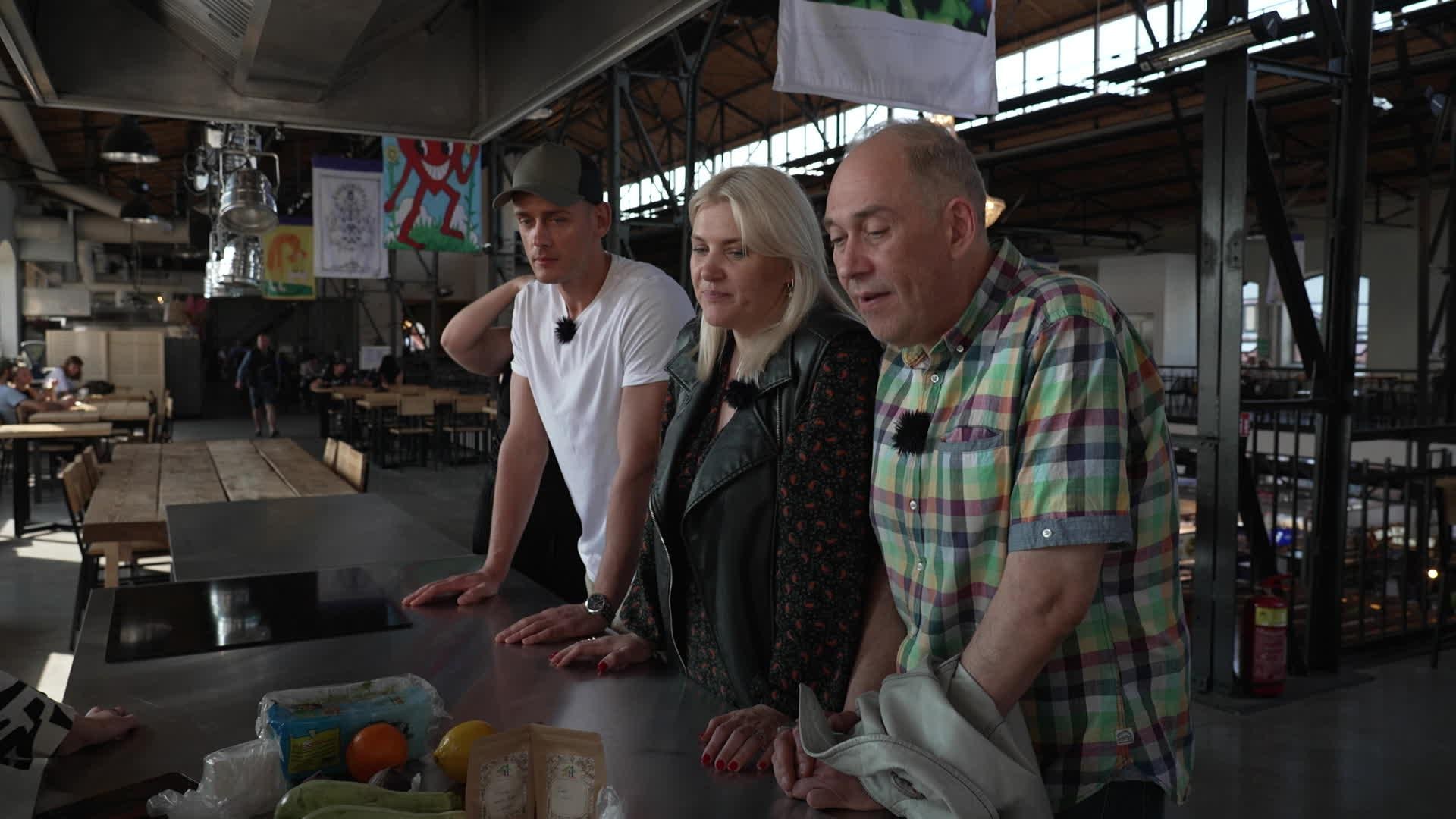 Vakariņš ar savējiem