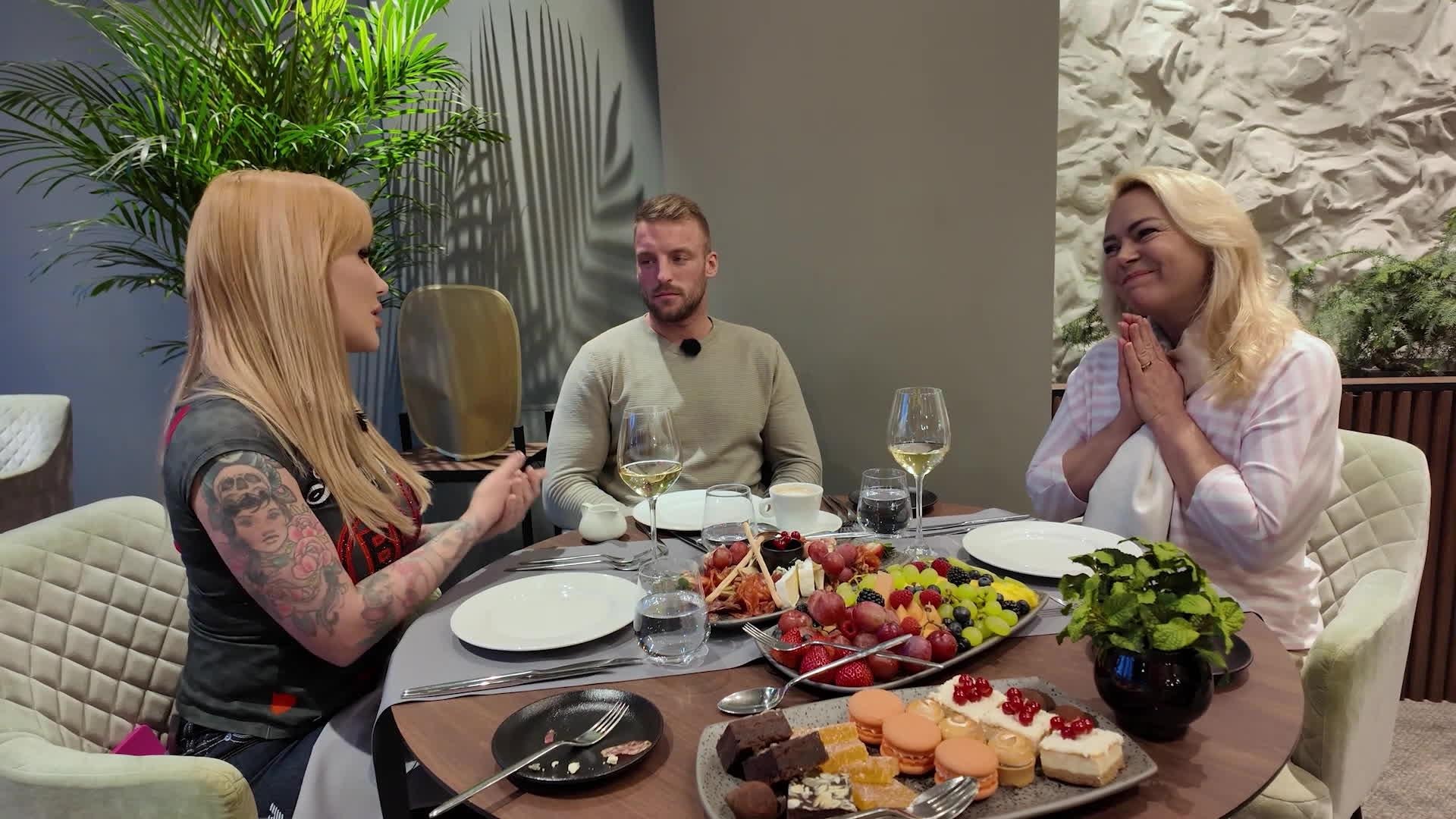 Slavenības. Bez filtra