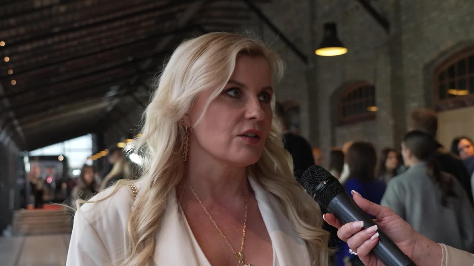 Slavenības. Bez filtra