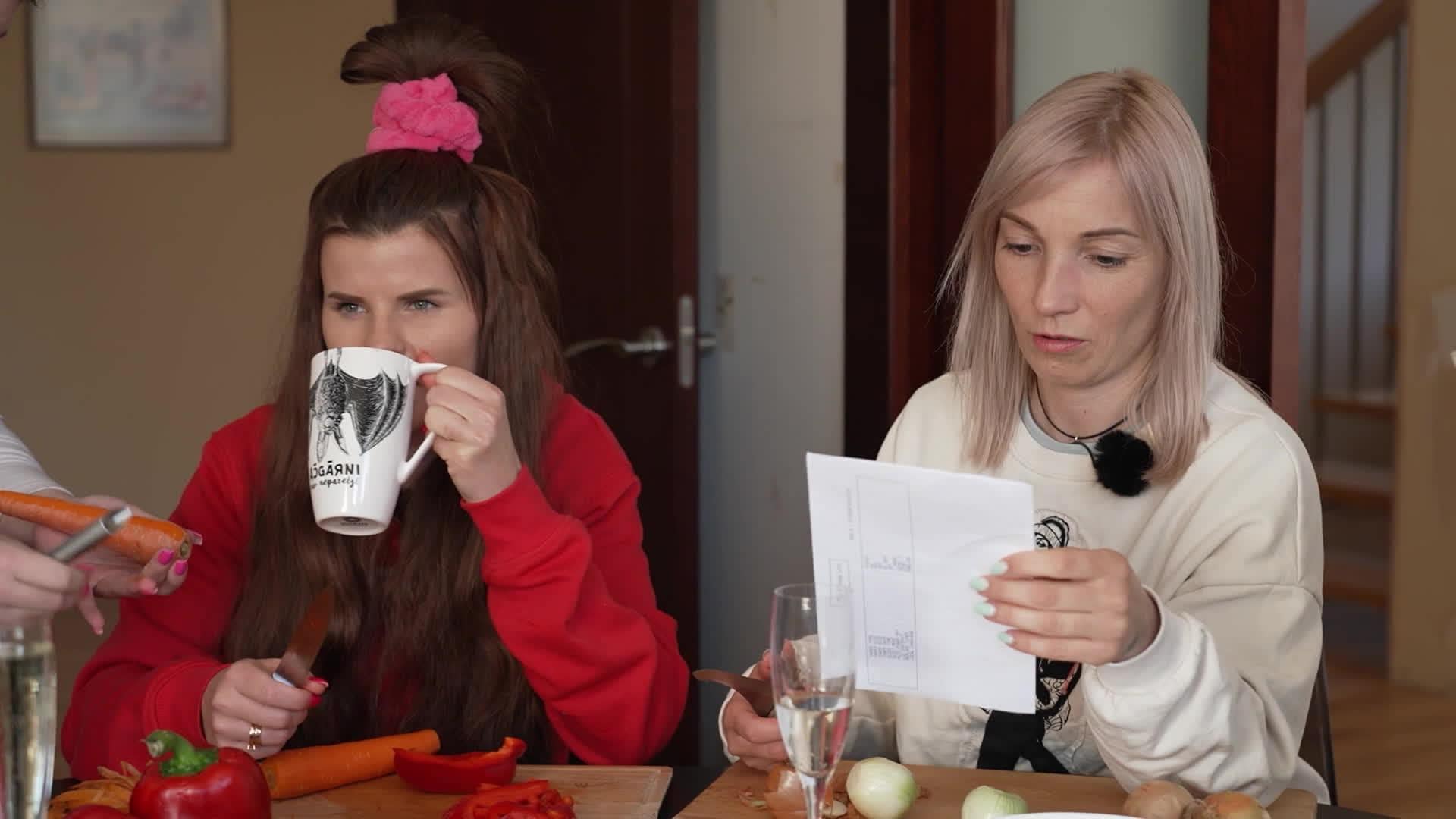 Slavenības. Bez filtra