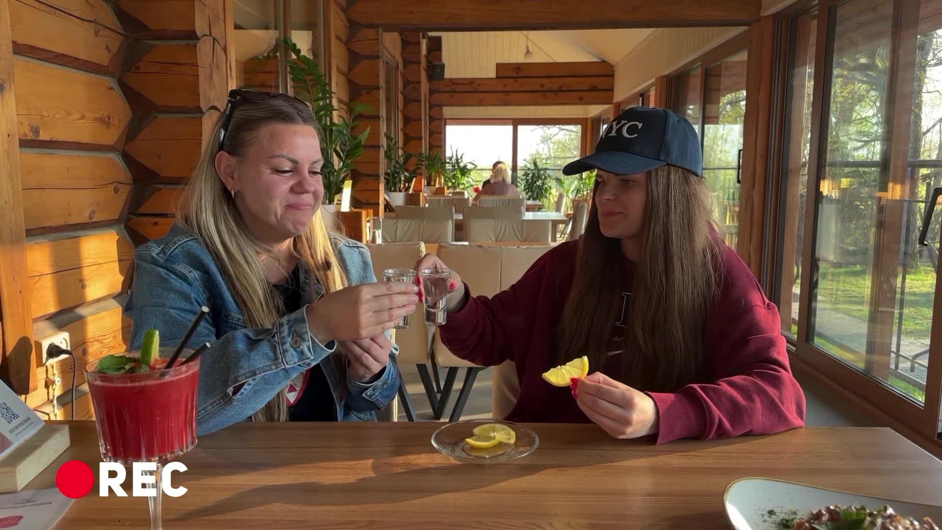 Slavenības. Bez filtra