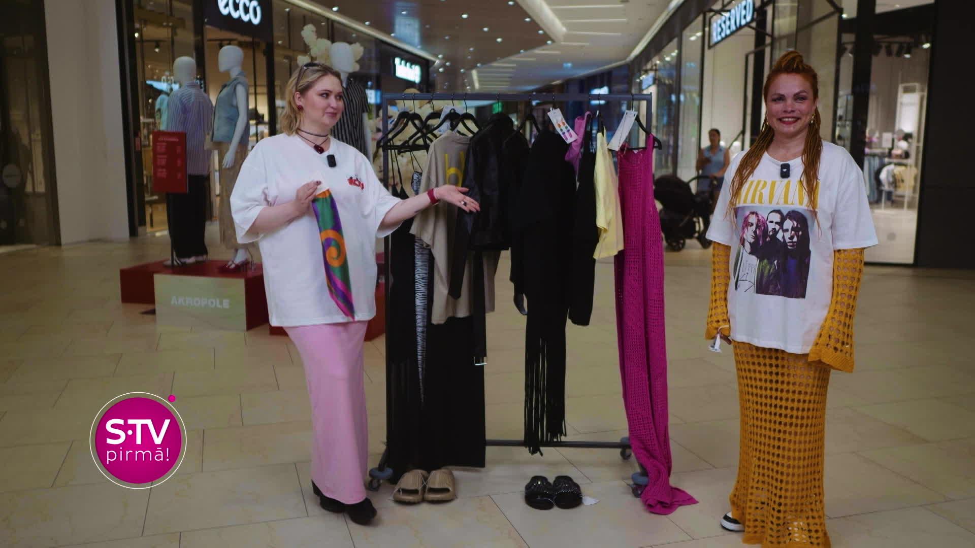 30 dienas svārkos un kleitās