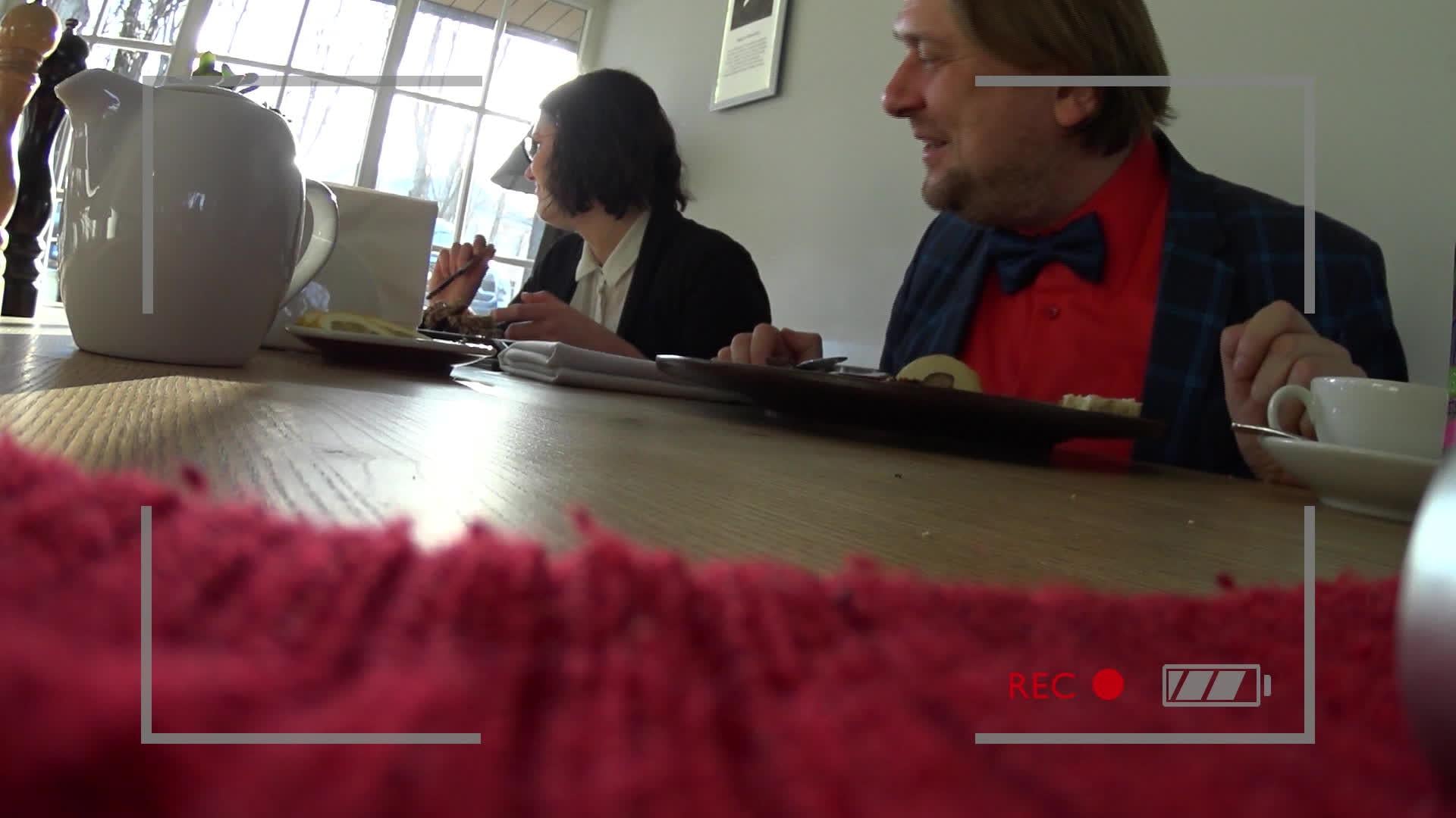 8 naži un gardēdis