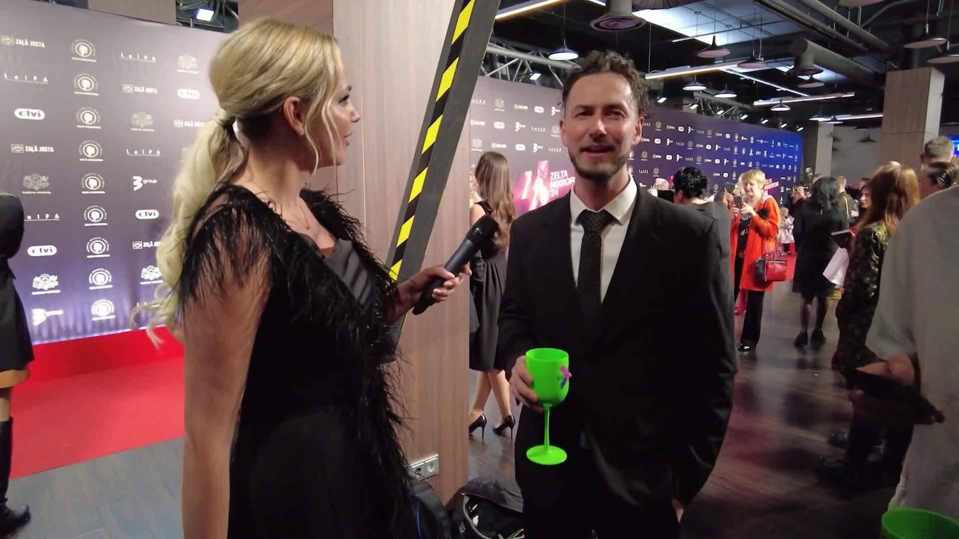 Slavenības. Bez filtra