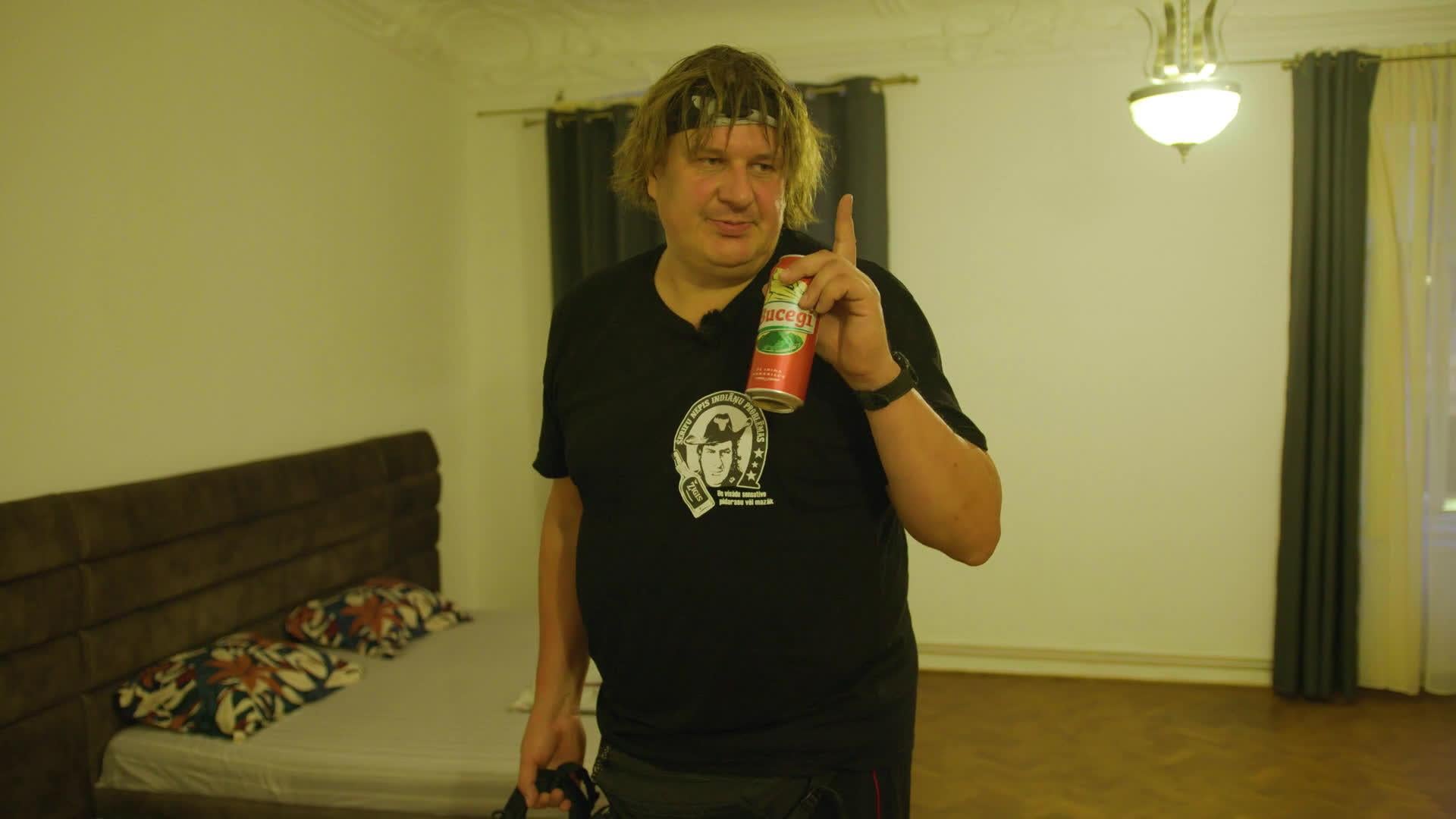 Tūrists ceļotāja gūstā