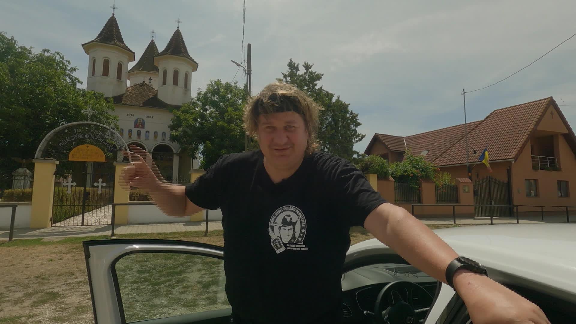 Tūrists ceļotāja gūstā