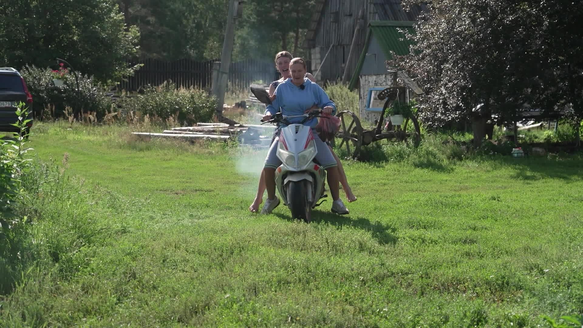 Slavenības. Bez filtra